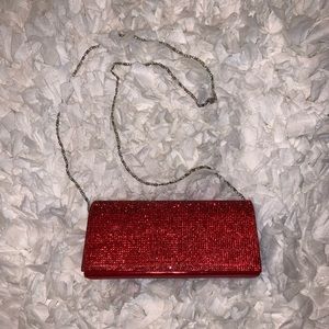 Red clutch